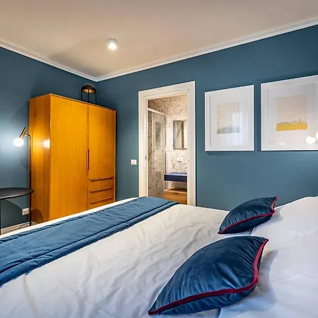 Hs4U Ricasoli Luxury apartment near Duomo N.2-3