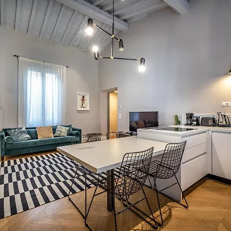 Hs4U Ricasoli Luxury apartment near Duomo N.2-2